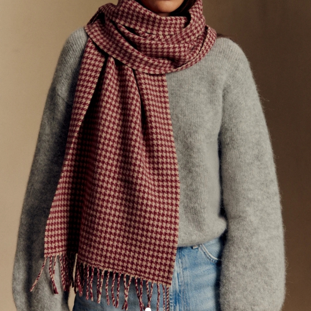 Sezane Seraphine Scarf - Burgundy Houndstooth